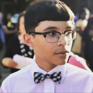 Meet your Posher, Kenyon